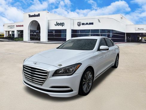 Used 2015 Hyundai Genesis 3.8 RWD image 3