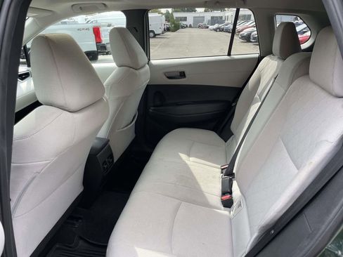 Used 2022 Toyota Corolla Cross LE image 11
