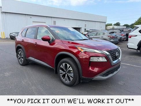 Used 2023 Nissan Rogue SV w/ SV Premium B Package FWD image 1