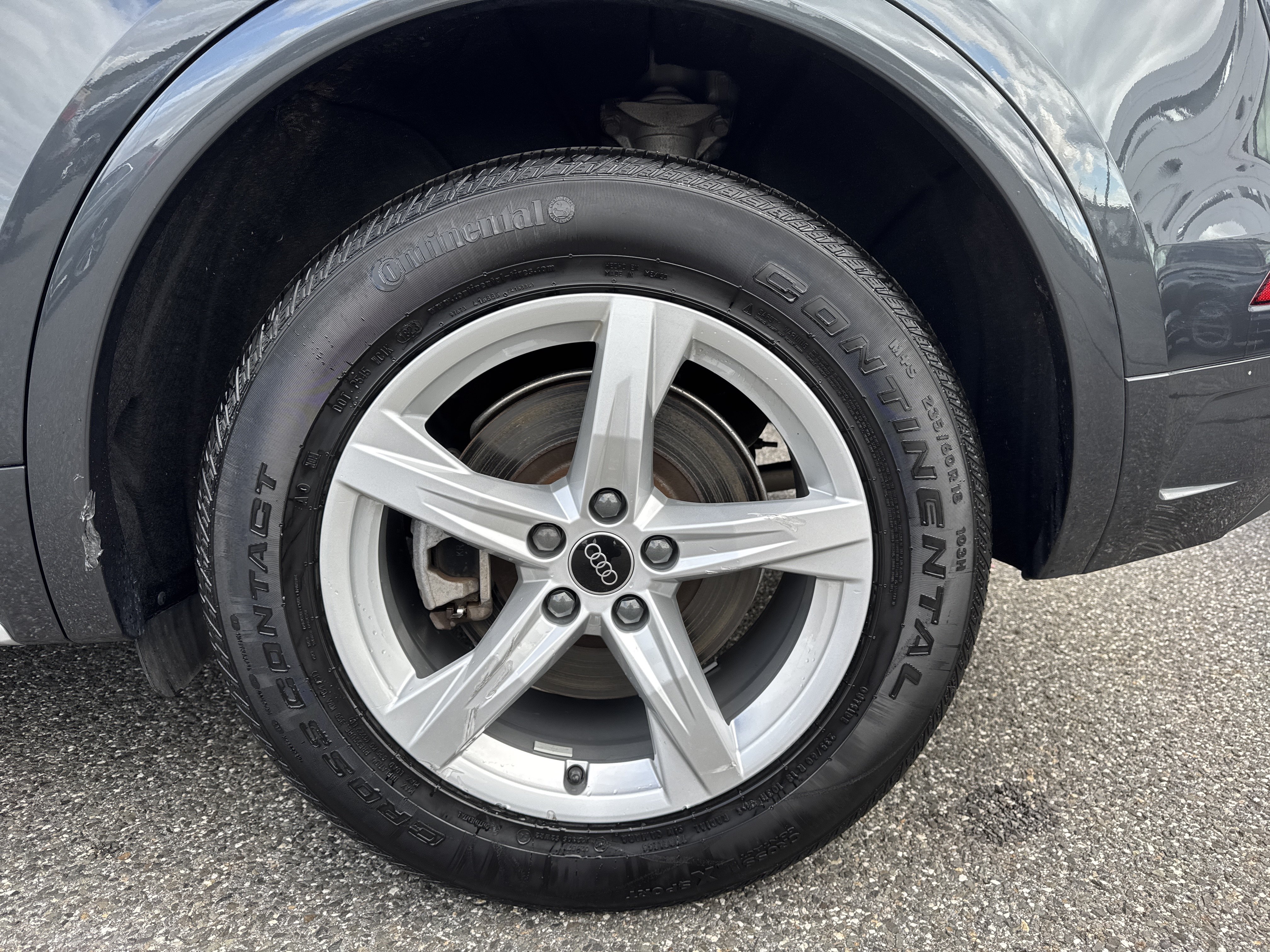 Certified 2023 Audi Q5 Premium AWD/4WD image 5