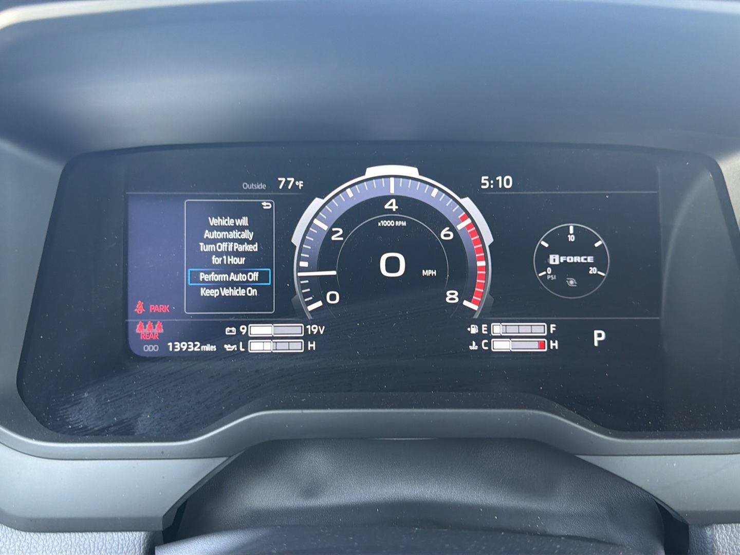 Used 2024 Toyota Tundra Limited w/ Power Package AWD/4WD image 16