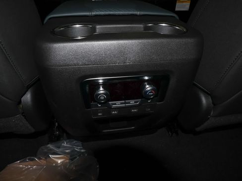 New 2026 GMC Yukon XL AT4 w/ AT4 Premium Plus Package AWD/4WD image 15