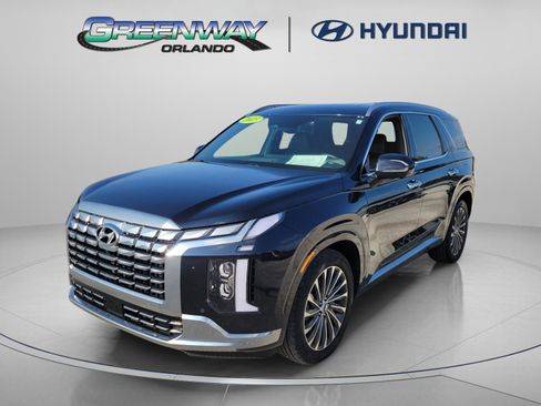 Used 2024 Hyundai Palisade Calligraphy image 2