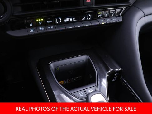 Certified 2026 Toyota Crown Platinum AWD/4WD image 6