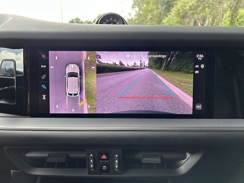 Certified 2025 Porsche Cayenne image 12