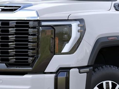 New 2026 GMC Sierra 2500 Denali Ultimate image 12