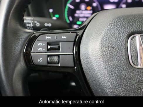 Used 2023 Honda Accord Touring image 8