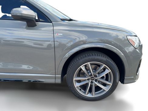 New 2025 Audi Q3 2.0T Premium image 12