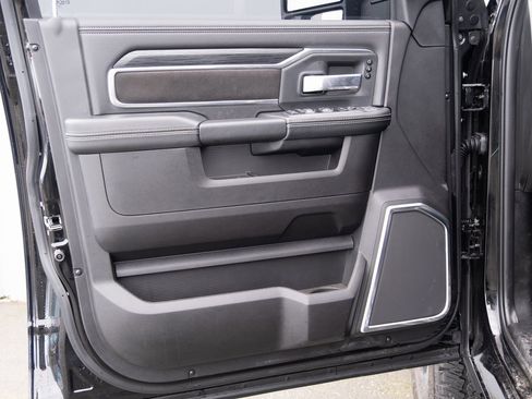 Used 2024 RAM 2500 Laramie w/ Night Edition image 14