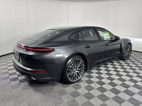Used 2025 Porsche Panamera 4 image 9