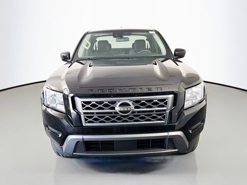 Used 2023 Nissan Frontier SV w/ Technology Package RWD image 2
