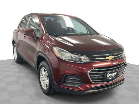 Certified 2017 Chevrolet Trax LS w/ Fleet Convenience Package AWD/4WD image 1