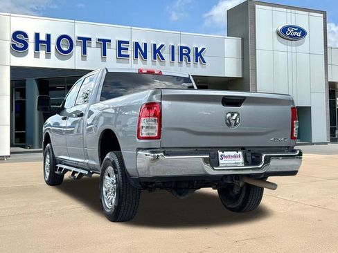 Used 2024 RAM 2500 Tradesman w/ Chrome Appearance Group AWD/4WD image 7