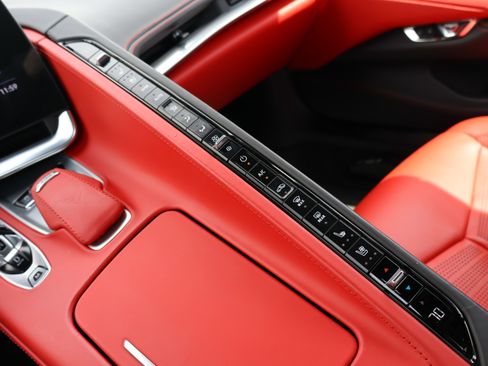 Used 2023 Chevrolet Corvette Stingray Premium Conv w/ Z51 Performance Package image 27