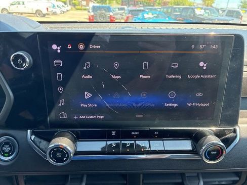 Used 2023 Chevrolet Colorado W/T RWD image 27