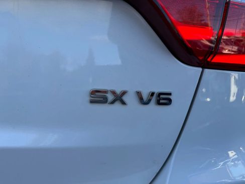 Used 2015 Kia Sorento SX image 22