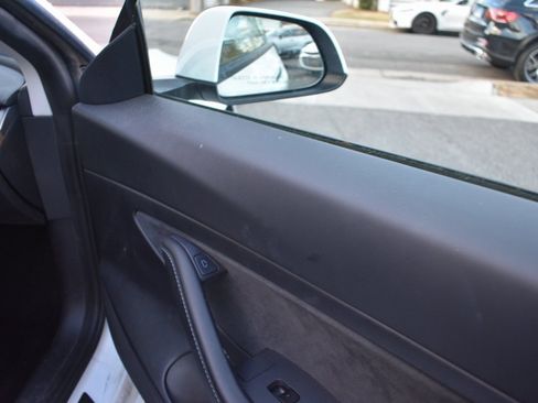 Used 2021 Tesla Model 3 Standard Range Plus image 20