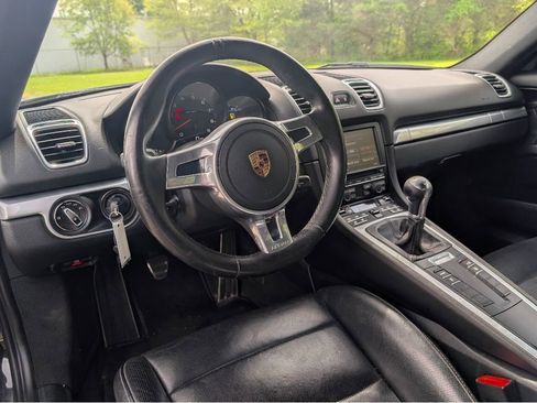 Used 2016 Porsche Cayman w/ Convenience Package RWD image 14