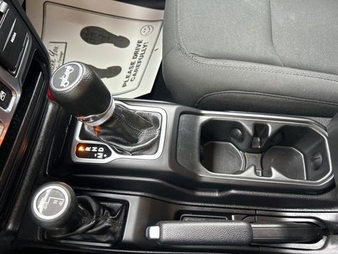 Used 2019 Jeep Wrangler Sport w/ Quick Order Package 28S image 21