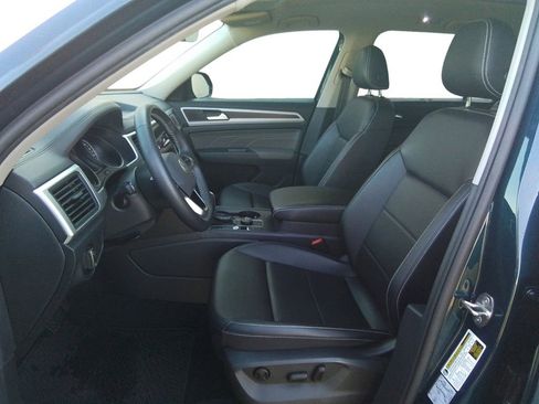 Used 2021 Volkswagen Atlas SE image 9