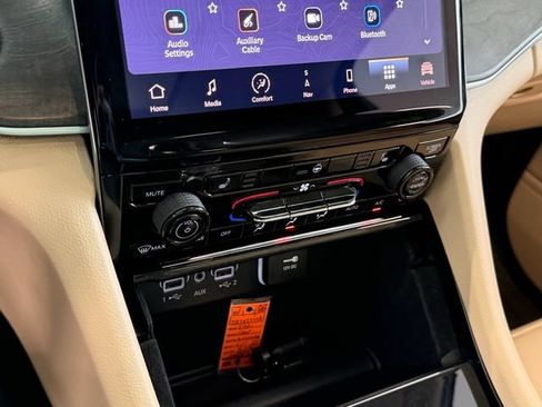 Used 2021 Jeep Grand Cherokee L Limited RWD image 19