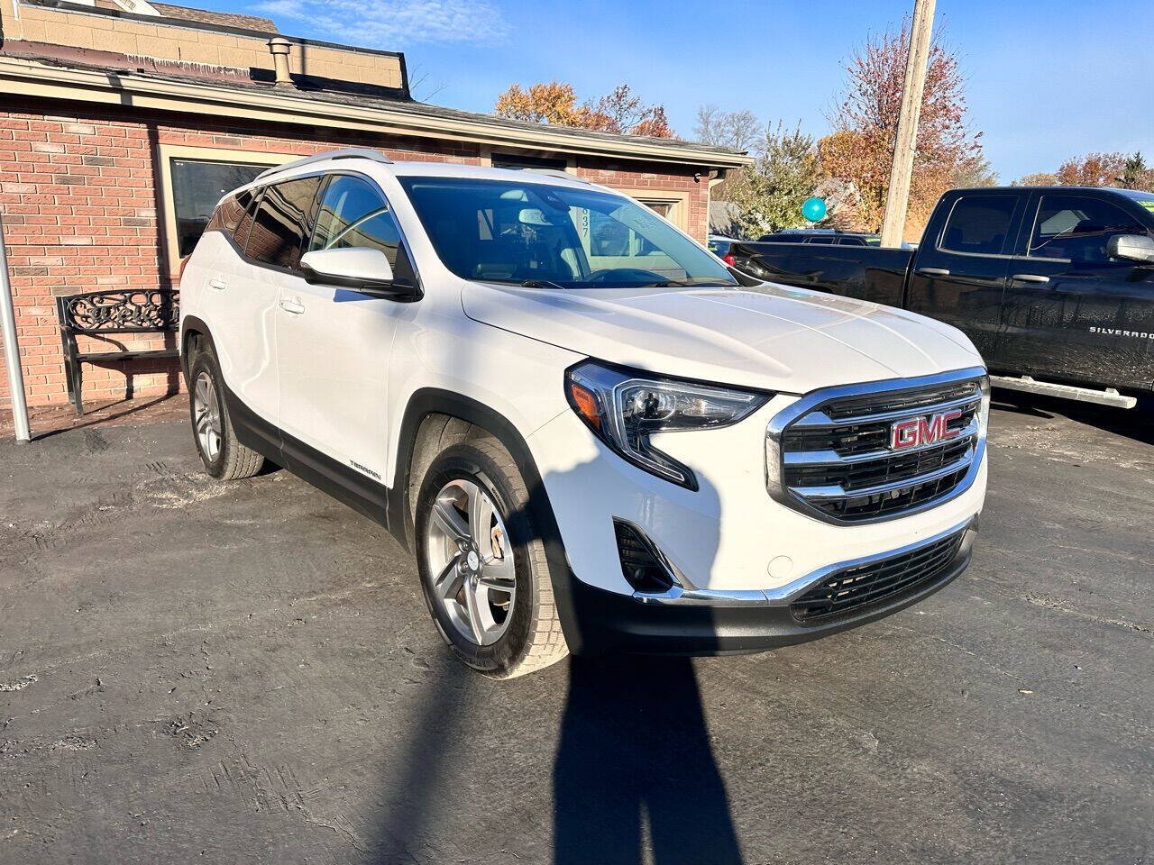 Used 2020 GMC Terrain SLT w/ Preferred Package AWD/4WD image 3