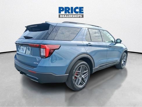 New 2026 Ford Explorer ST-Line w/ ST-Line Street Pack AWD/4WD image 12