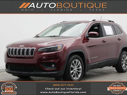 Used 2019 Jeep Cherokee Latitude Plus w/ Comfort/Convenience Group