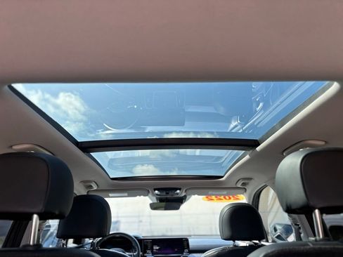 Used 2022 Kia Sorento EX w/ Panoramic Sunroof Package image 30