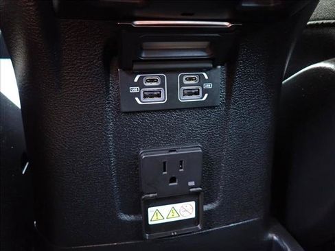 Used 2024 Jeep Wrangler Unlimited Rubicon 4xe w/ Capability Package AWD/4WD image 11