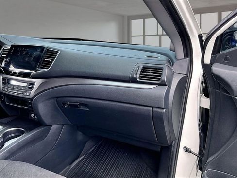 Used 2019 Honda Pilot EX image 17