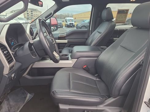 Used 2022 Ford F250 Lariat w/ Lariat Ultimate Package AWD/4WD image 23