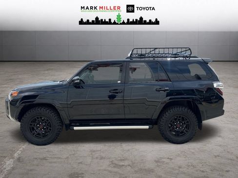 Certified 2021 Toyota 4Runner Venture w/ Moonroof Package AWD/4WD image 2