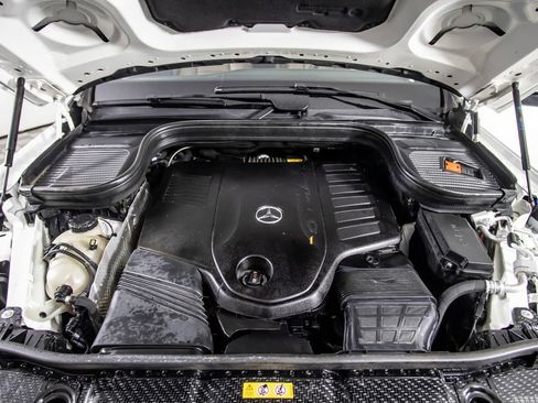 Used 2024 Mercedes-Benz GLS 450 4MATIC image 45
