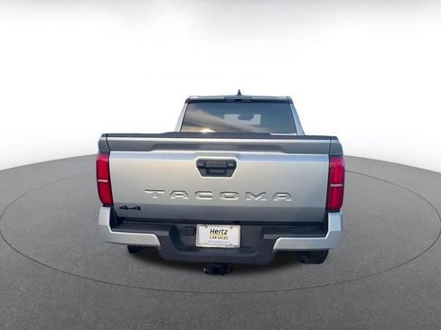 Used 2025 Toyota Tacoma TRD Off-Road image 12