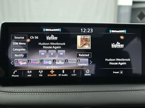 Used 2025 INFINITI QX60 Luxe w/ Vision Package image 16