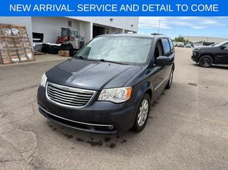 Used 2014 Chrysler Town & Country Touring FWD video 1