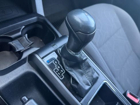 Used 2019 Toyota Tacoma TRD Off-Road AWD/4WD image 13