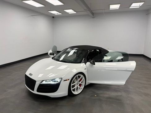 Used 2011 Audi R8 V10 AWD/4WD image 39