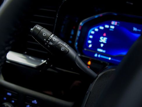 Used 2025 Chevrolet Silverado 1500 LT image 27