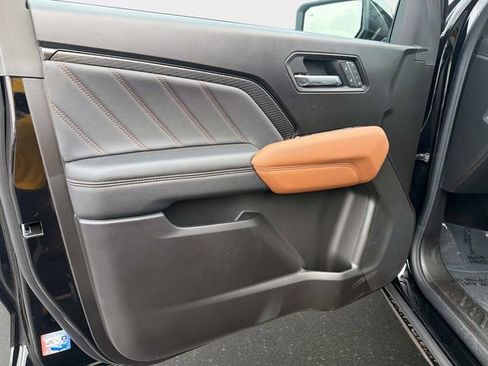 New 2026 GMC Canyon AT4 w/ Technology Plus Package AWD/4WD image 17