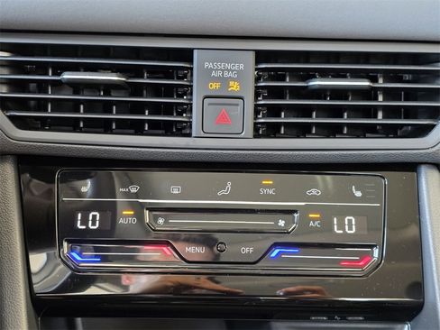 New 2025 Volkswagen Jetta SE image 14