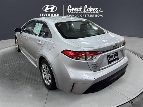 Used 2024 Toyota Corolla LE image 3