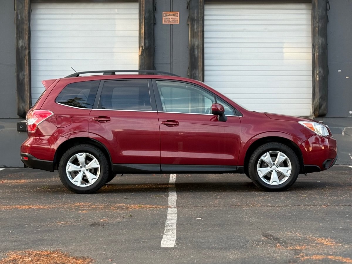 Used 2014 Subaru Forester 2.5i Limited AWD/4WD image 2