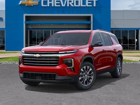 New 2026 Chevrolet Traverse LT w/ Sun and Wheel Package FWD image 6