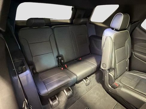 Used 2023 Chevrolet Traverse Premier w/ Redline Edition AWD/4WD image 25