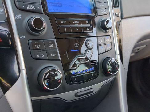 Used 2013 Hyundai Sonata Limited image 26