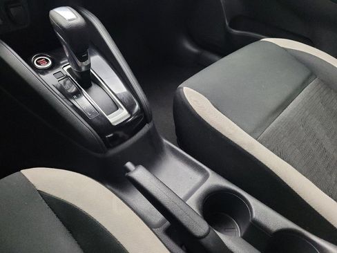 Used 2021 Nissan Versa SV FWD image 26