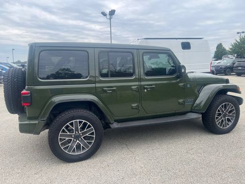 Used 2024 Jeep Wrangler High Altitude AWD/4WD image 2