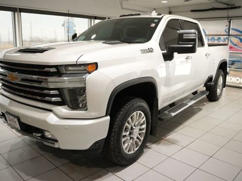 Used 2020 Chevrolet Silverado 2500 High Country w/ Z71 Off-Road Package image 4